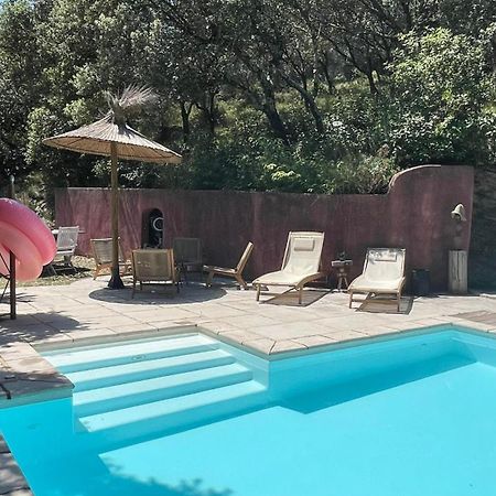 Villa Jolie annexe du mas dans le cœur de la garrigue nîmoise à Nîmes Extérieur photo