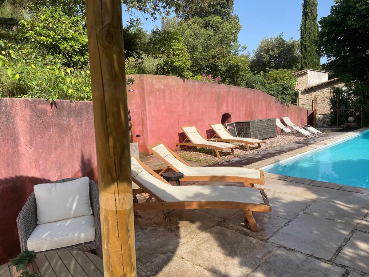 Villa Jolie annexe du mas dans le cœur de la garrigue nîmoise à Nîmes Extérieur photo